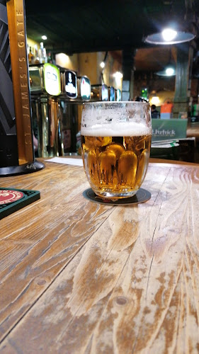 St. Patrick Original Irish Pub - Gastronomie a pohostinství