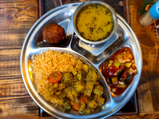 Opinii despre Gouranga - Vegetarian & Vegan restaurant în Praha - Gastronomie a pohostinství