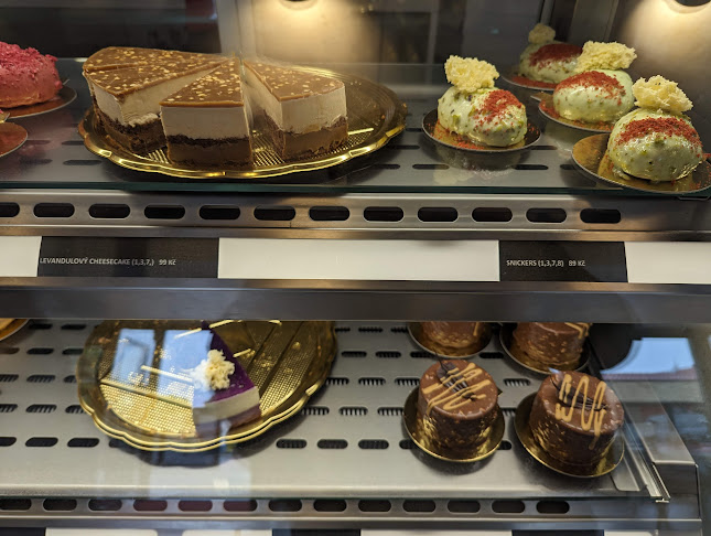 Tarta PATISSERIE & RESTAURANT