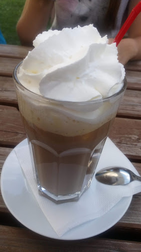 Opinii despre Slunečná kavárna în Srní - Gastronomie a pohostinství