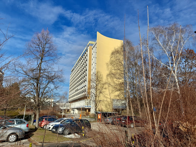 Opinii despre Lázeňská Cukrárna în Karviná - Gastronomie a pohostinství