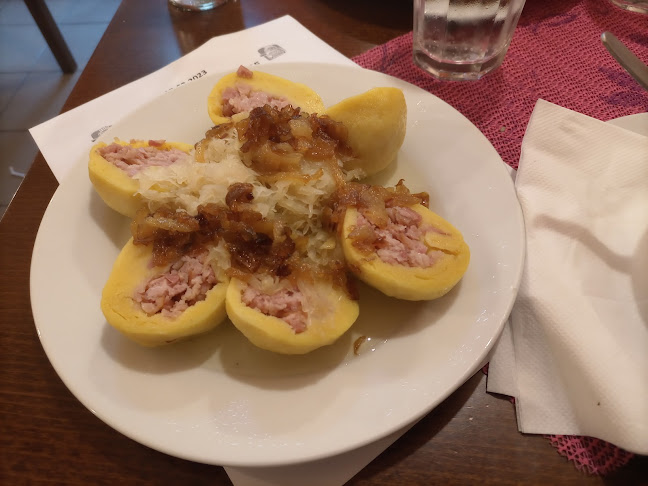 Restaurace Na Křižovatce - Gastronomie a pohostinství