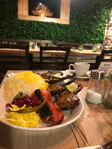 Aubergine Persian Restaurant - Gastronomie a pohostinství