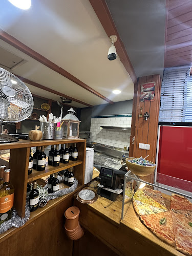 Johnny Pizza Bistro (Takeaway)