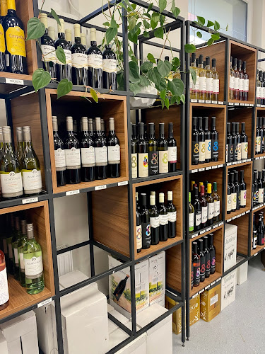 Opinii despre DRINK&WINE în Praha 12 - Gastronomie a pohostinství