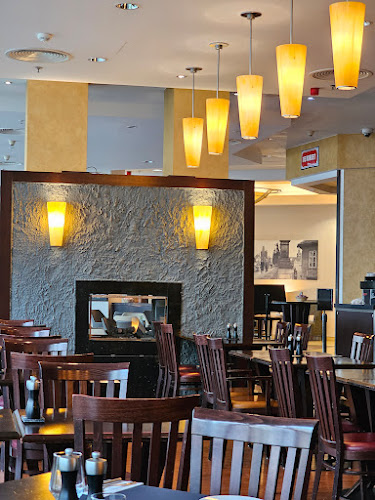 Comentarii opinii despre The Farmers' Market Bar & Grill