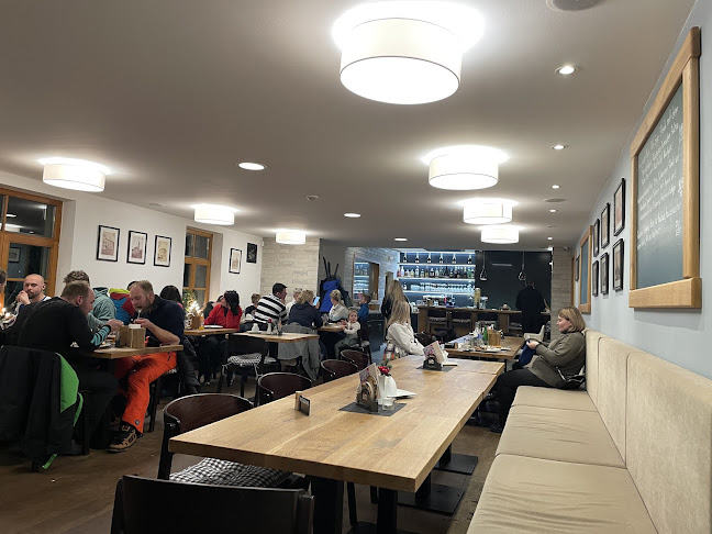 Rodinná Restaurace Pod Lípami