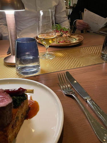 MEZ BAR - Gastronomie a pohostinství