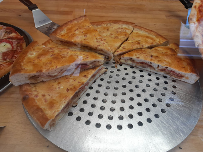 Opinii despre ED's Pizzeria & Kebab în Praha - Gastronomie a pohostinství