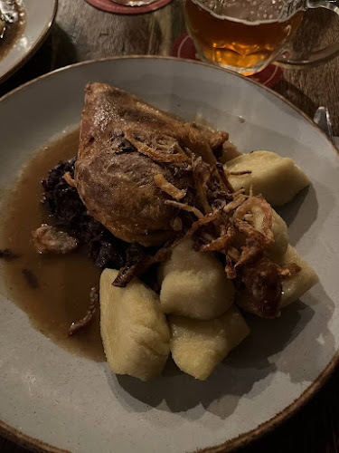 Opinii despre Pivovar U Tří růží în Staré Město - Gastronomie a pohostinství