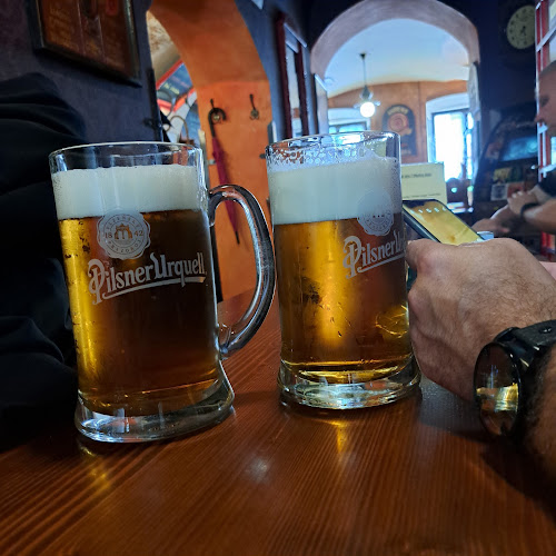 The Wall Pub - Gastronomie a pohostinství