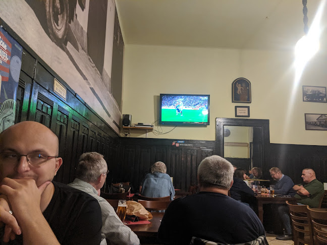 Pplk. Sochora 983, 170 00 Praha 7-Holešovice