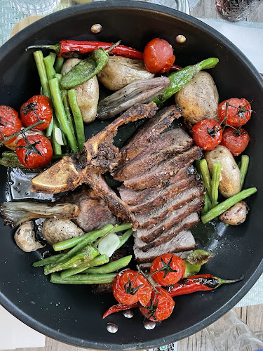 Opinii despre Garden's restaurant în Nové Město - Gastronomie a pohostinství