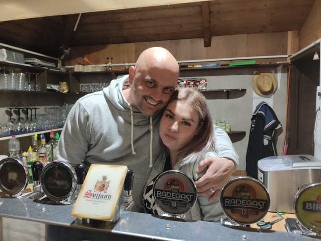 Comentarii opinii despre Zahrádka Na blbém místě