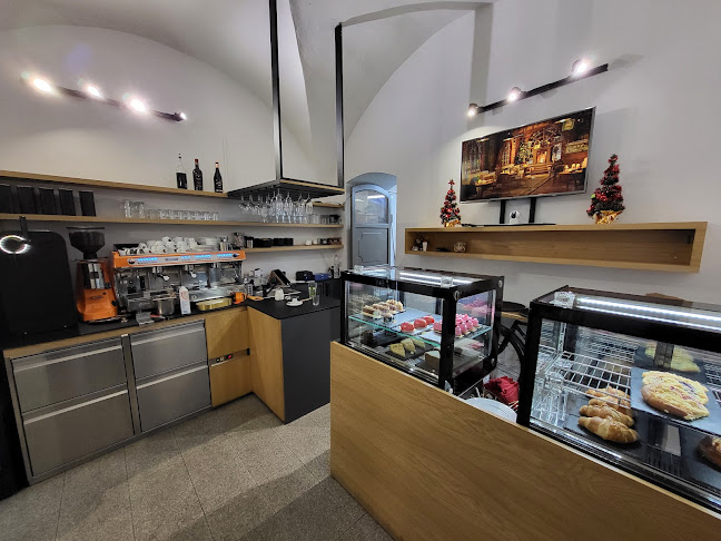 Opinii despre Morsel Bistro Café în Malá Strana - Gastronomie a pohostinství