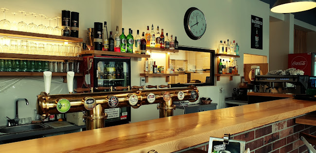 Comentarii opinii despre Komín Pub-uzavřeno