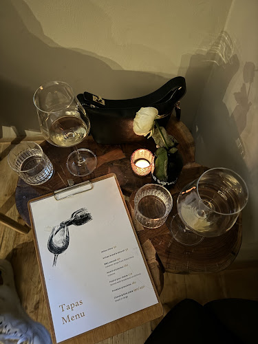 PINOT wine spot - Praha