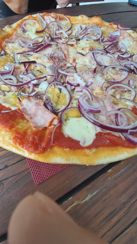 Komín Pub-uzavřeno - Gastronomie a pohostinství