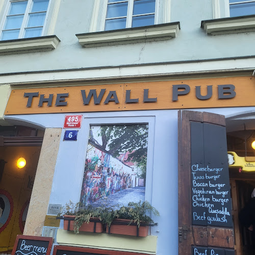 Comentarii opinii despre The Wall Pub