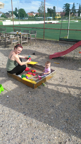 Comentarii opinii despre Klubovna Na Hřišti Kbely