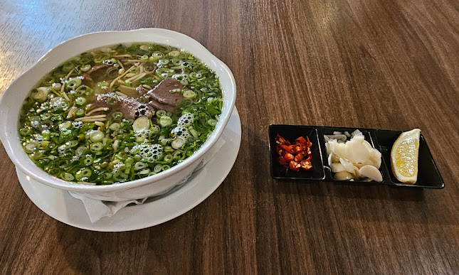 Opinii despre Dua Pho în Mohelnice - Gastronomie a pohostinství