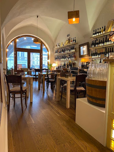 Na břehu Rhôny - Gastronomie a pohostinství