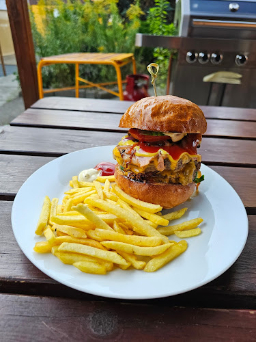 Opinii despre Dolly Burger în Liberec - Gastronomie a pohostinství