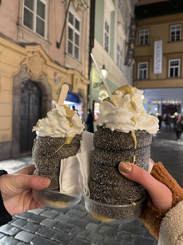 Trdelník With Ice Cream - Gastronomie a pohostinství