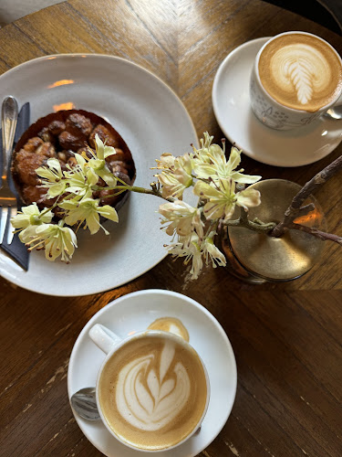 Comentarii opinii despre La Boheme Cafe