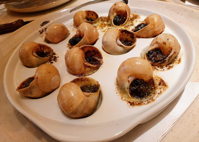 Bílá kráva - steaky a francouzská venkovská kuchyně - Vinohrady