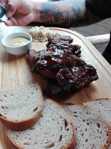 Slunný dvůr - Gastronomie a pohostinství