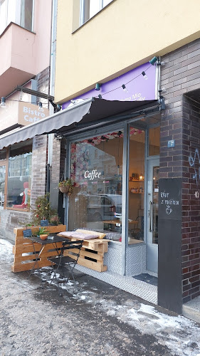 Bubble Waffle Bistro Cafe