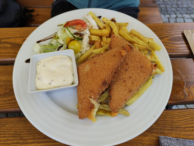 Opinii despre Restaurace U Matěje în Moravský Krumlov - Gastronomie a pohostinství