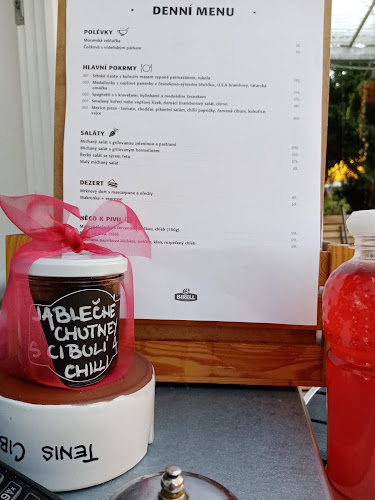 Opinii despre Restaurace U Tenisu în Praha - Gastronomie a pohostinství