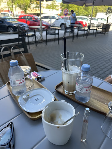 Zmrzlinová nebesa - Praha