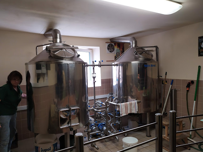 Popelín 43, 378 55 Popelín