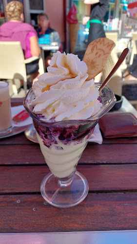 Opinii despre Delikas - snack bar, cukrárna în Letovice - Gastronomie a pohostinství