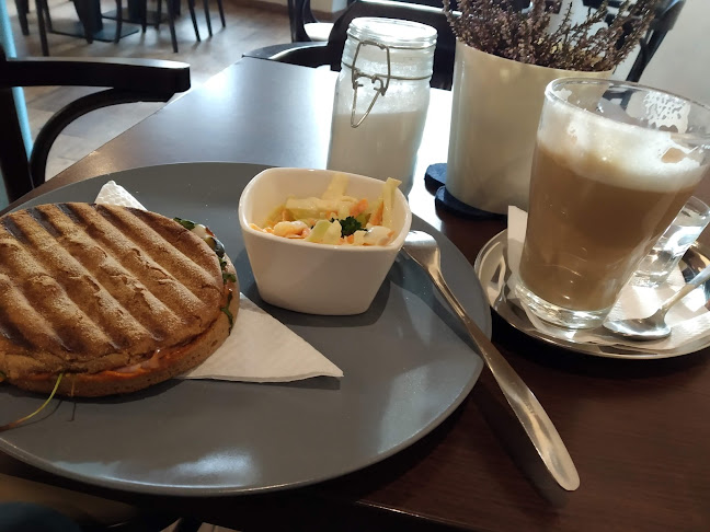 nám. Míru 69/25, 568 02 Svitavy 2