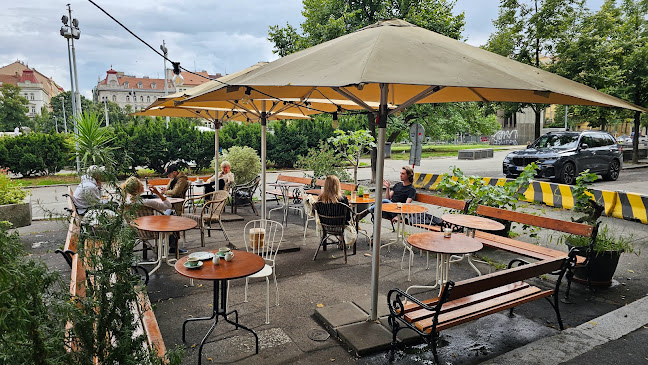 Le Caveau Cukrárna, kavárna, čajovna