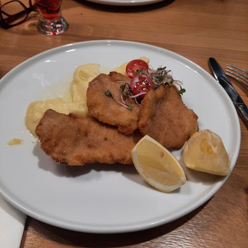 Restaurace & Bowling Smetanova - Gastronomie a pohostinství