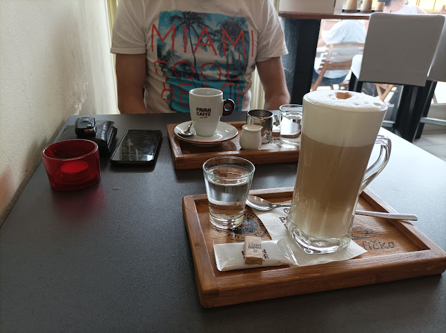 Opinii despre Kafíčko Polabiny în Pardubice - Gastronomie a pohostinství