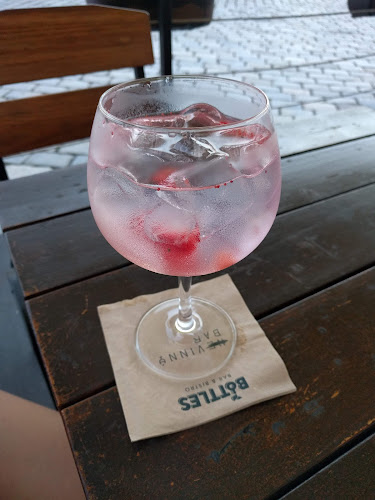 Dolní nám. 40, 779 00 Olomouc 9