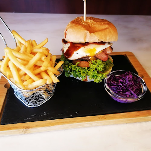 Staroplzenecká restaurace - Starý Plzenec