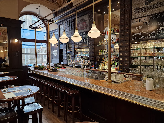 Bruxx - Gastronomie a pohostinství