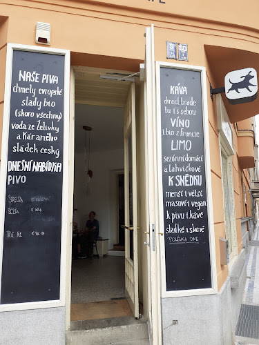 U Akademie 366/11, 170 00 Praha 7-Bubeneč