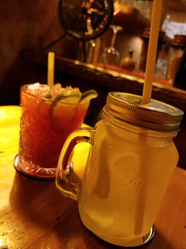 Opinii despre Orange bar în Staré Město - Gastronomie a pohostinství