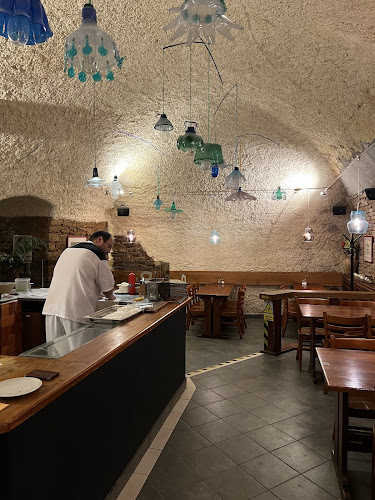 Pizzeria Kmotra Kavárna - Gastronomie a pohostinství