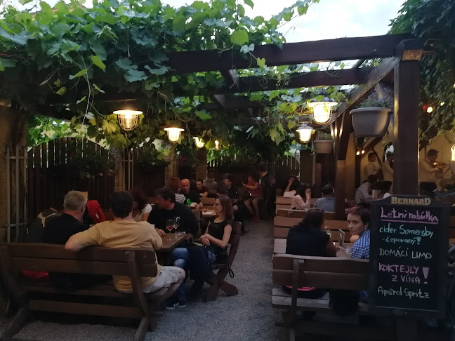 Pivnice U devatero řemesel