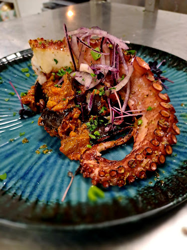 MASA BUKA Nikosova řecká taverna - Gastronomie a pohostinství