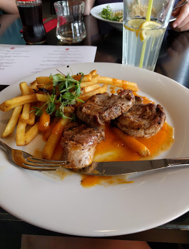 Opinii despre Restaurace Sezóna în Praha - Gastronomie a pohostinství